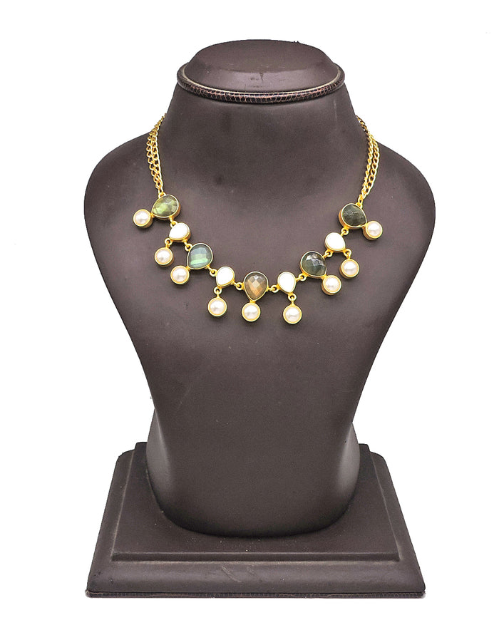 Labradorite & Pearl Necklace - Statement Necklaces - Gold-Plated & Hypoallergenic Jewellery - Made in India - Dubai Jewellery - Dori