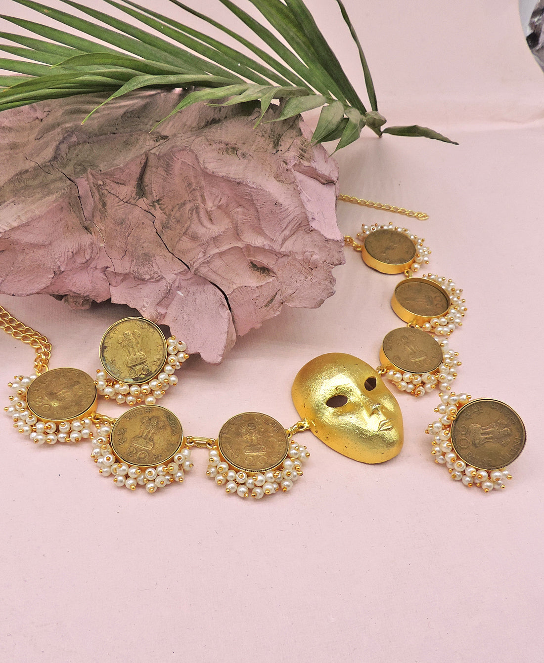 Maskara Necklace - Statement Necklaces - Gold-Plated & Hypoallergenic Jewellery - Made in India - Dubai Jewellery - Dori