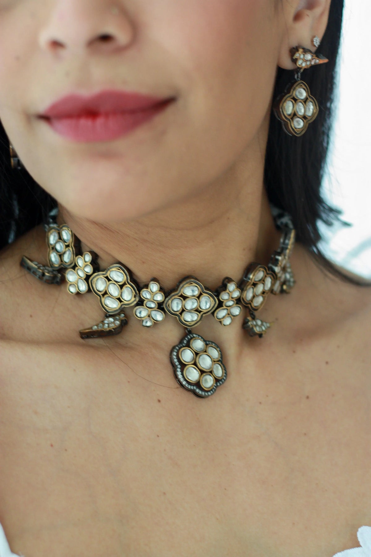 Antique Kundan Choker Set | Gold-Plated Uncut Glass Necklacefrom Dori