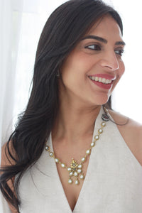 Classic Kundan Button Studsfrom Dori