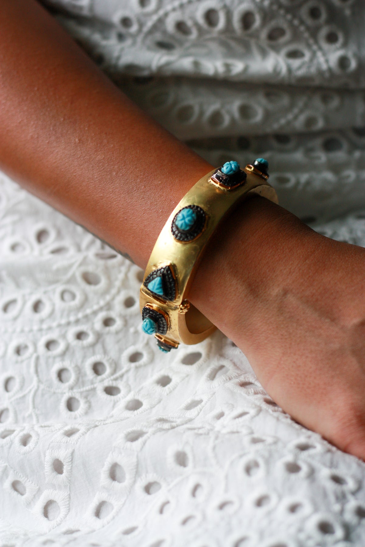 Neelam Turquoise Stone Cuff