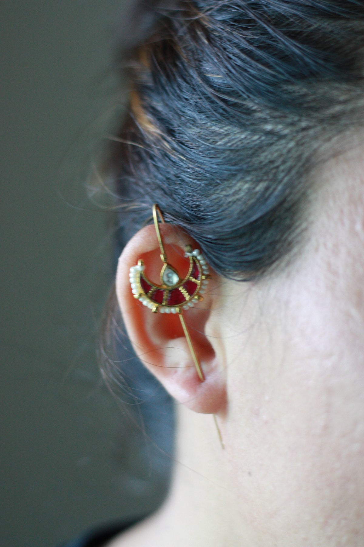 Red Enamel Crescent Pearl Climber