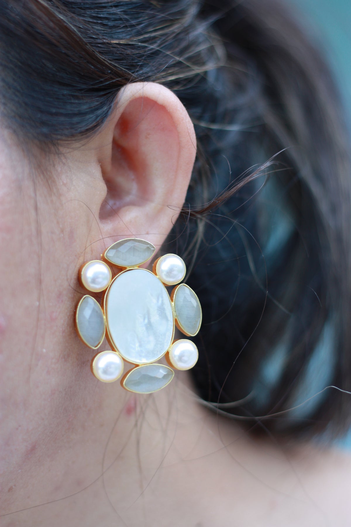 Moonstone Oval & Pearl Crown Stud