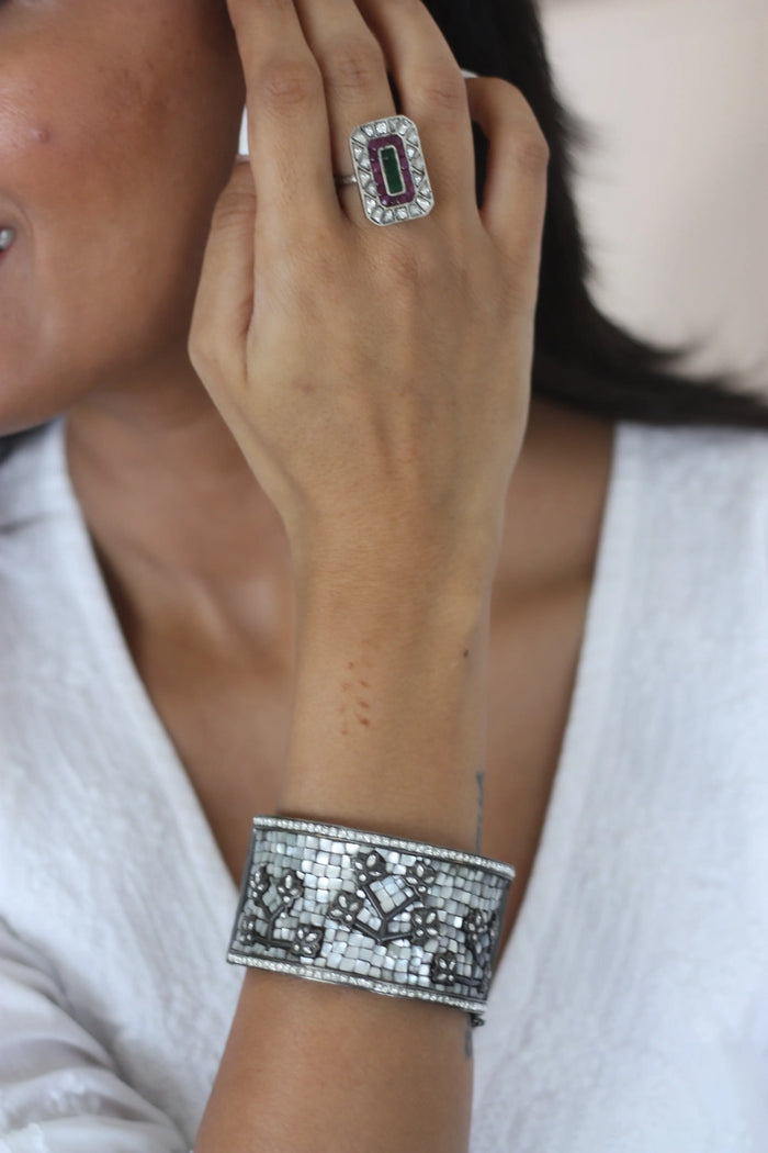 Sada-Leher Cufffrom Dori